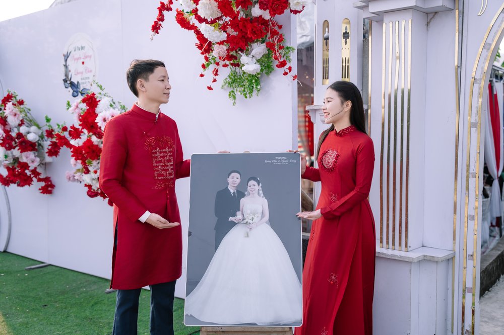 Ảnh cưới studio ánh sáng mềm