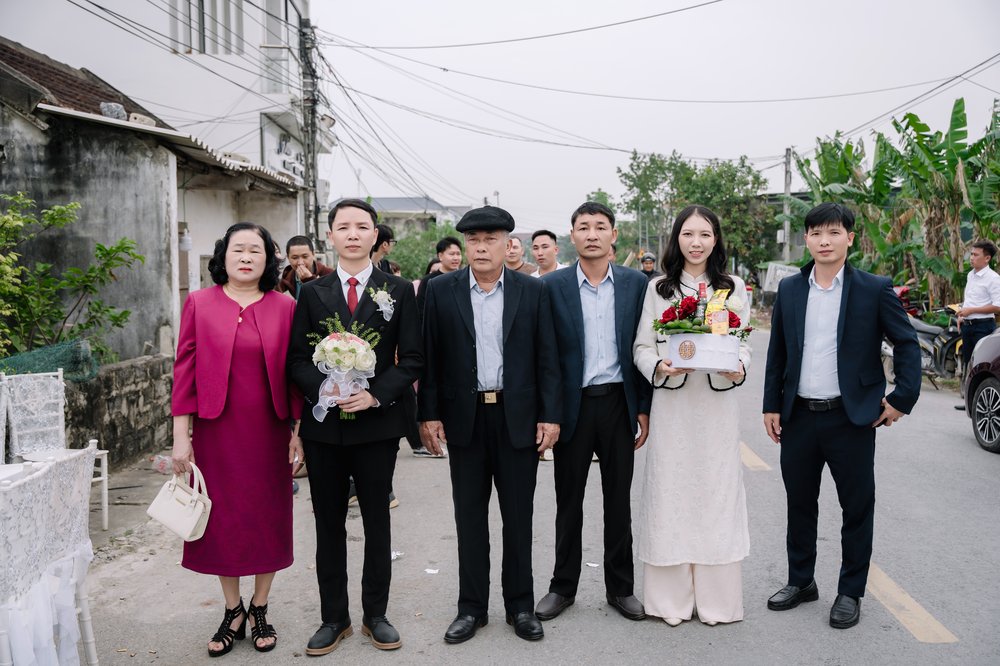 Ảnh cưới studio ánh sáng mềm